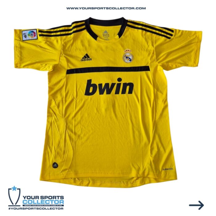 Iker Casillas Signed Real Madrid Jersey - Image 2